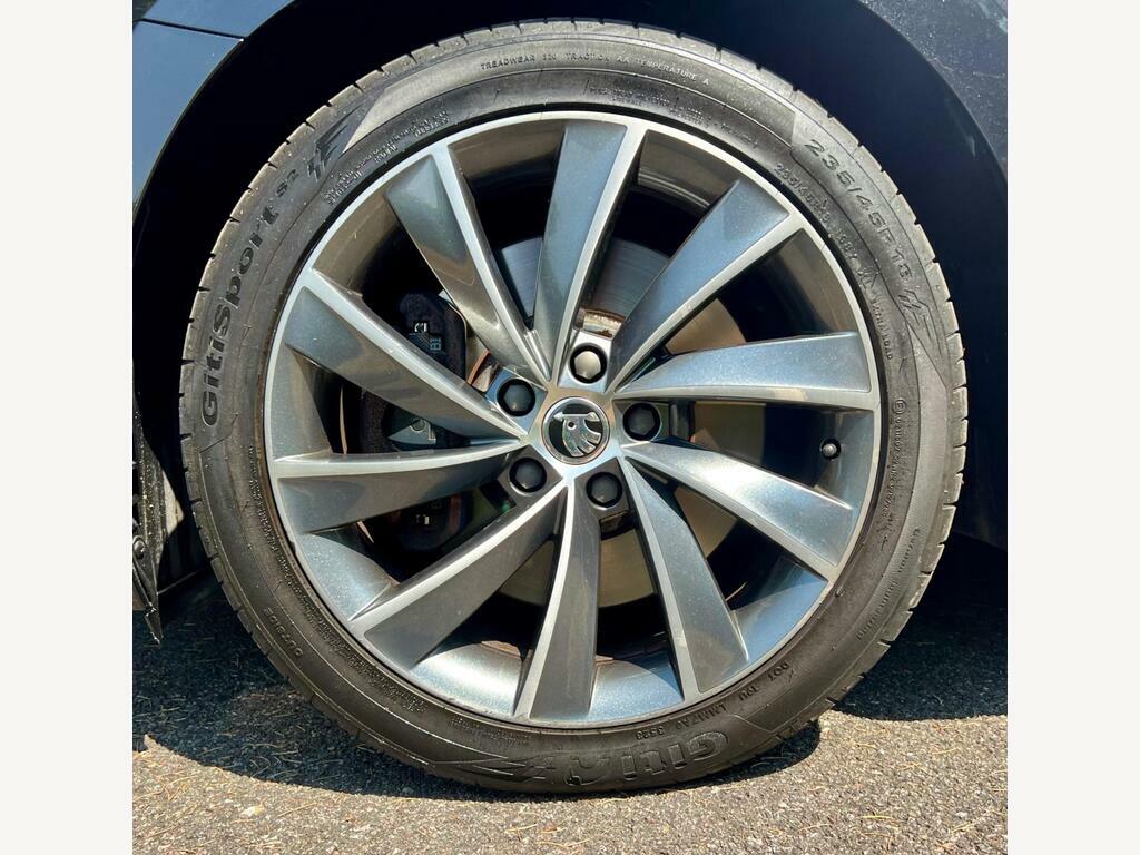 Skoda Superb 1.4 Tsi Act Sportline Hatchback Dsg Eur Grey #11