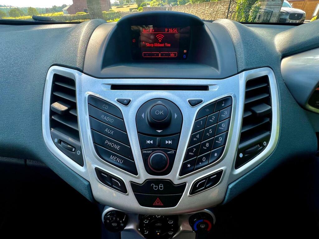 Ford Fiesta 1.4 Edge Blue #44
