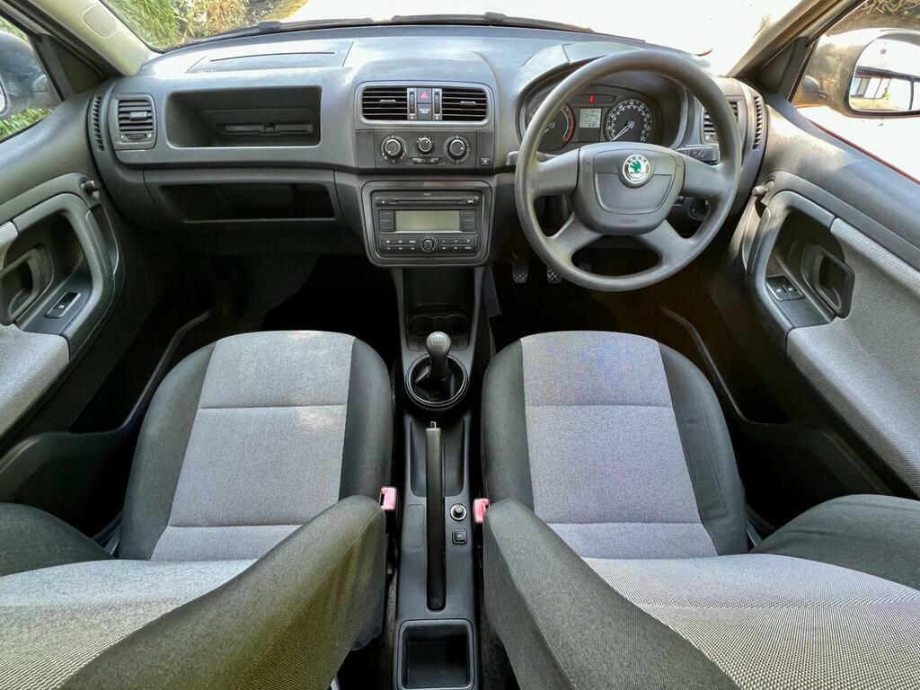 Skoda Fabia 1.2 Htp Silver #26