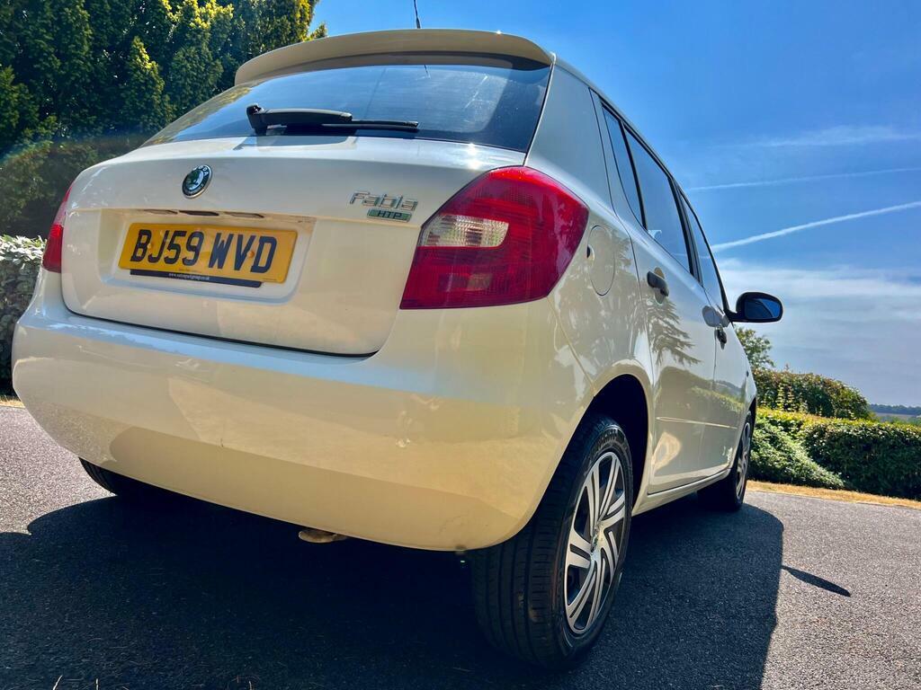 Skoda Fabia 1.2 Htp Silver #11