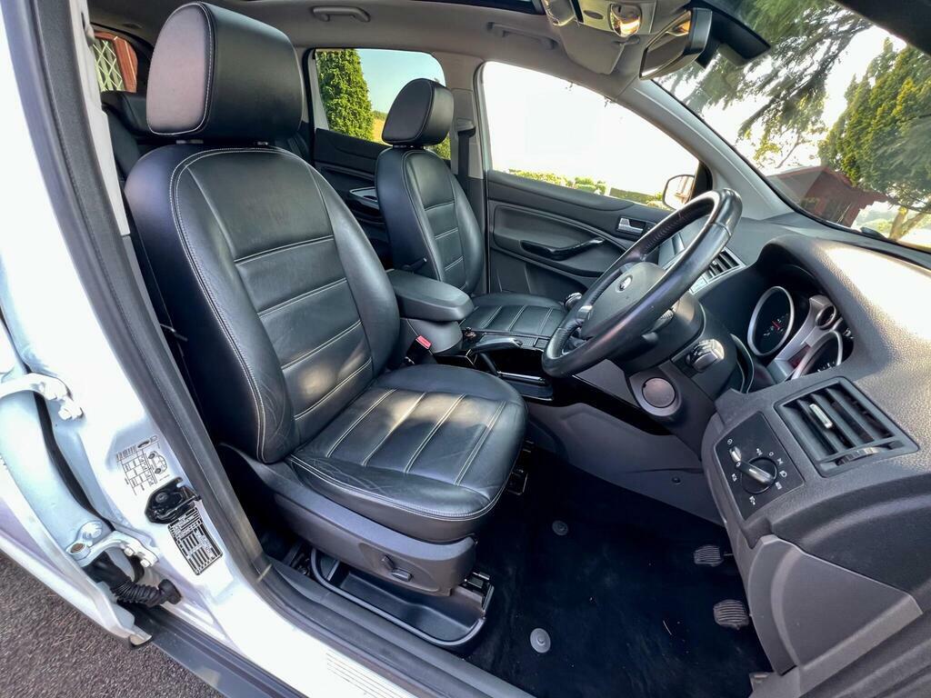 Ford Kuga 2.0 Tdci 163 Titanium X Powershift White #39