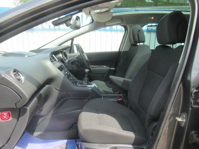 Peugeot 5008 1.6L Allure Black #18
