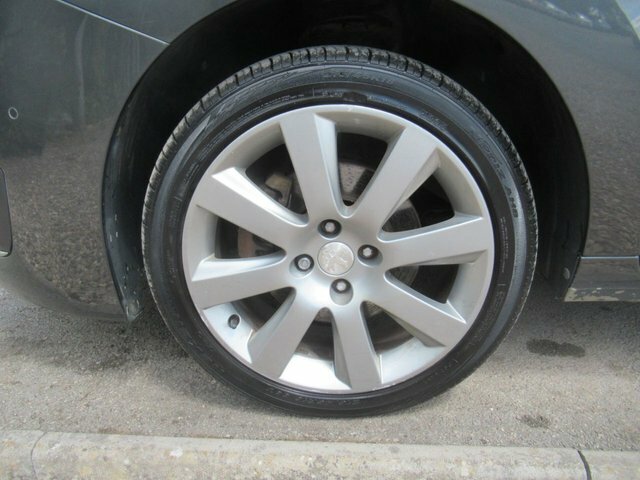 Peugeot 5008 1.6L Allure Black #11