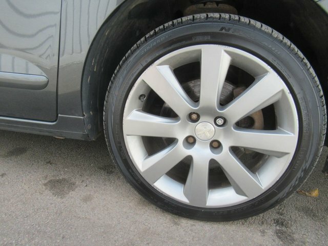 Peugeot 5008 1.6L Allure Black #14