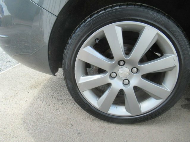 Peugeot 5008 1.6L Allure Black #13