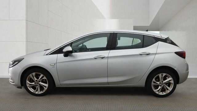 Vauxhall Astra 1.6 Cdti Blueinjection Sri Nav Hatchback Diese Silver #3