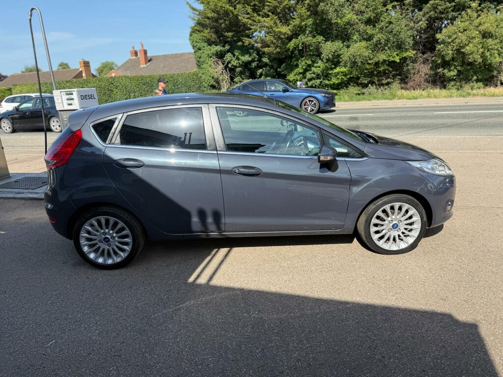 Ford Fiesta 1.4 Titanium Silver #5