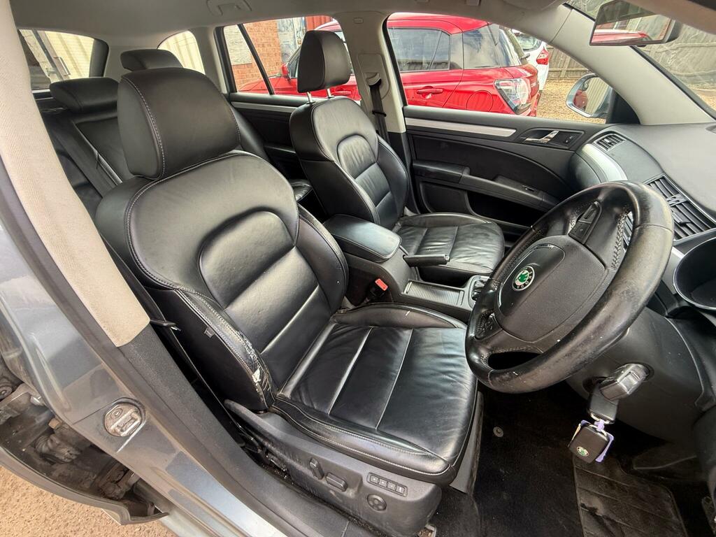 Skoda Superb 2.0 Tdi Elegance Dsg Euro 5 Grey #3