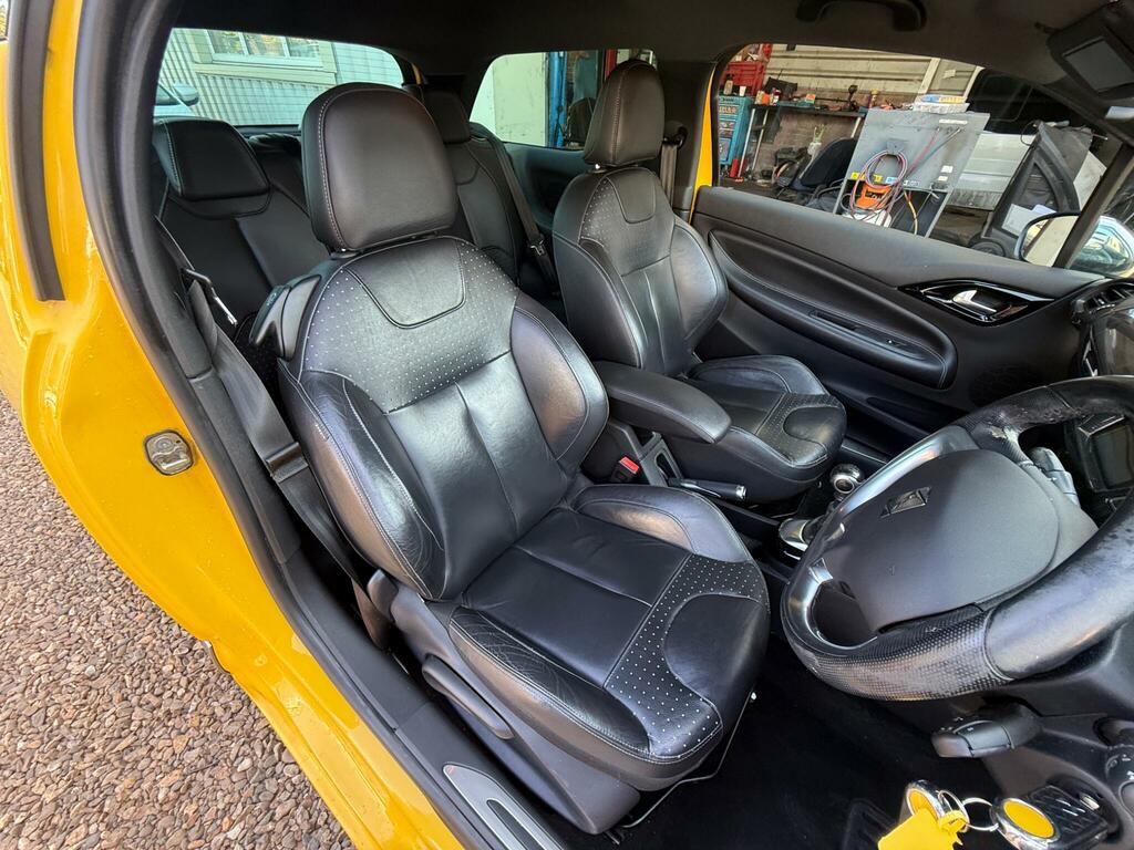 Citroen DS3 1.6 E-hdi Airdream Dsport Plus Euro 5 Ss Yellow #3