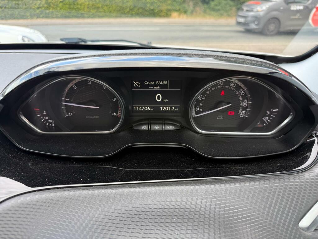 Peugeot 2008 1.2 Puretech Active Euro 6 Grey #4
