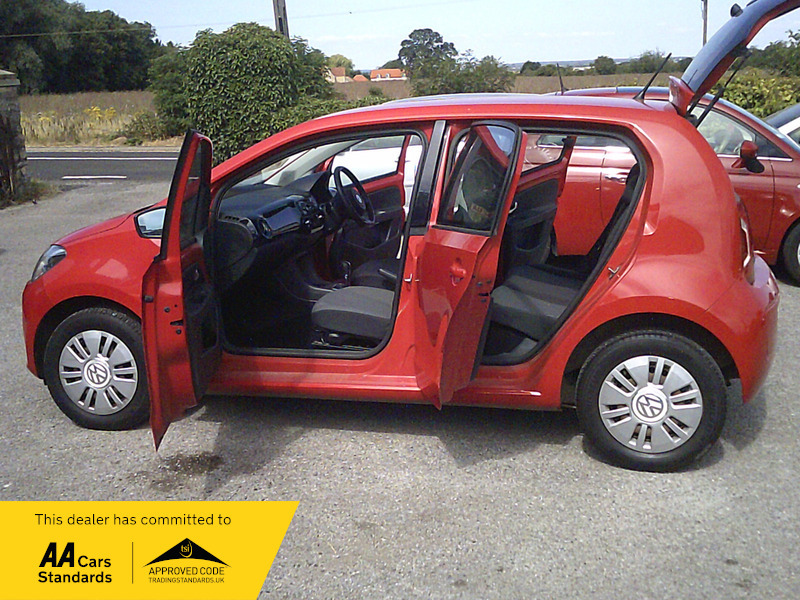 Volkswagen Up 1.0 Move Black #18