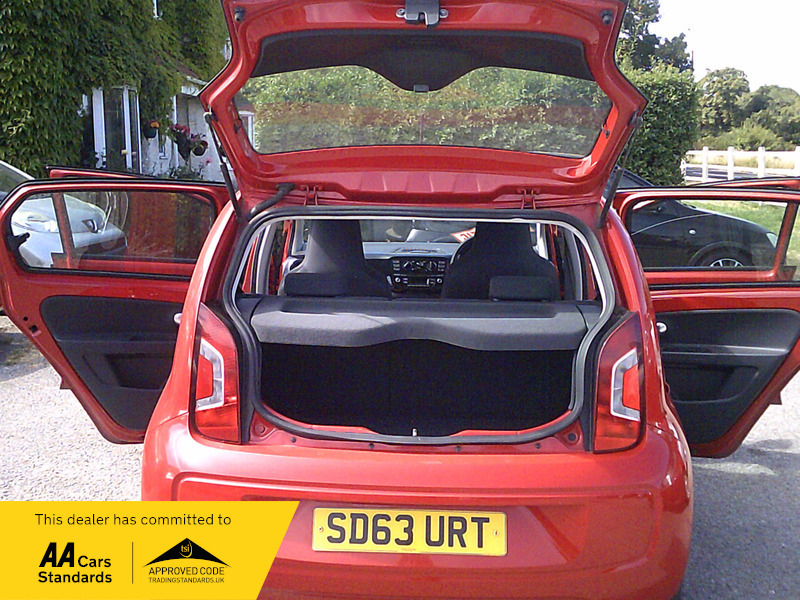 Volkswagen Up 1.0 Move Black #14