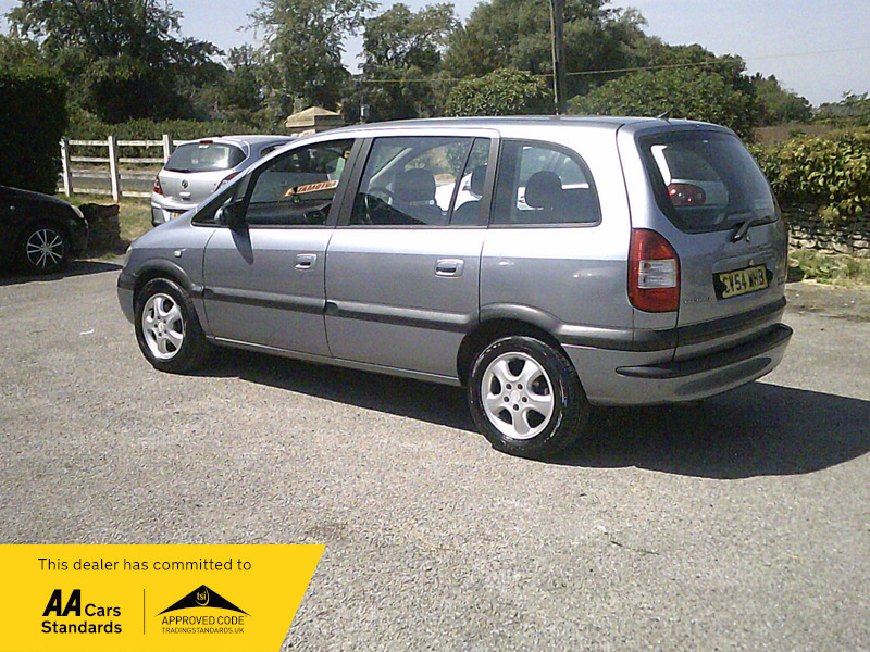 Vauxhall Zafira Design Silver #8