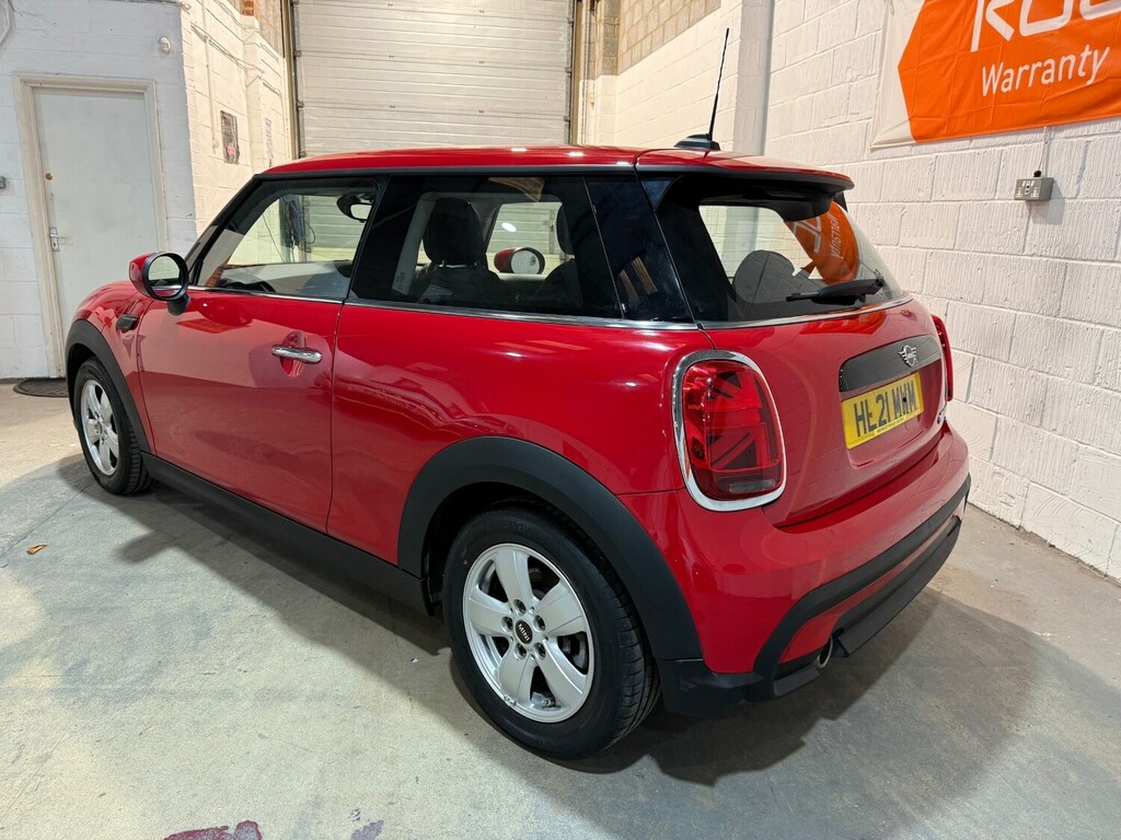 Mini Hatch 1.5 Cooper Classic HL21MWM Red #3
