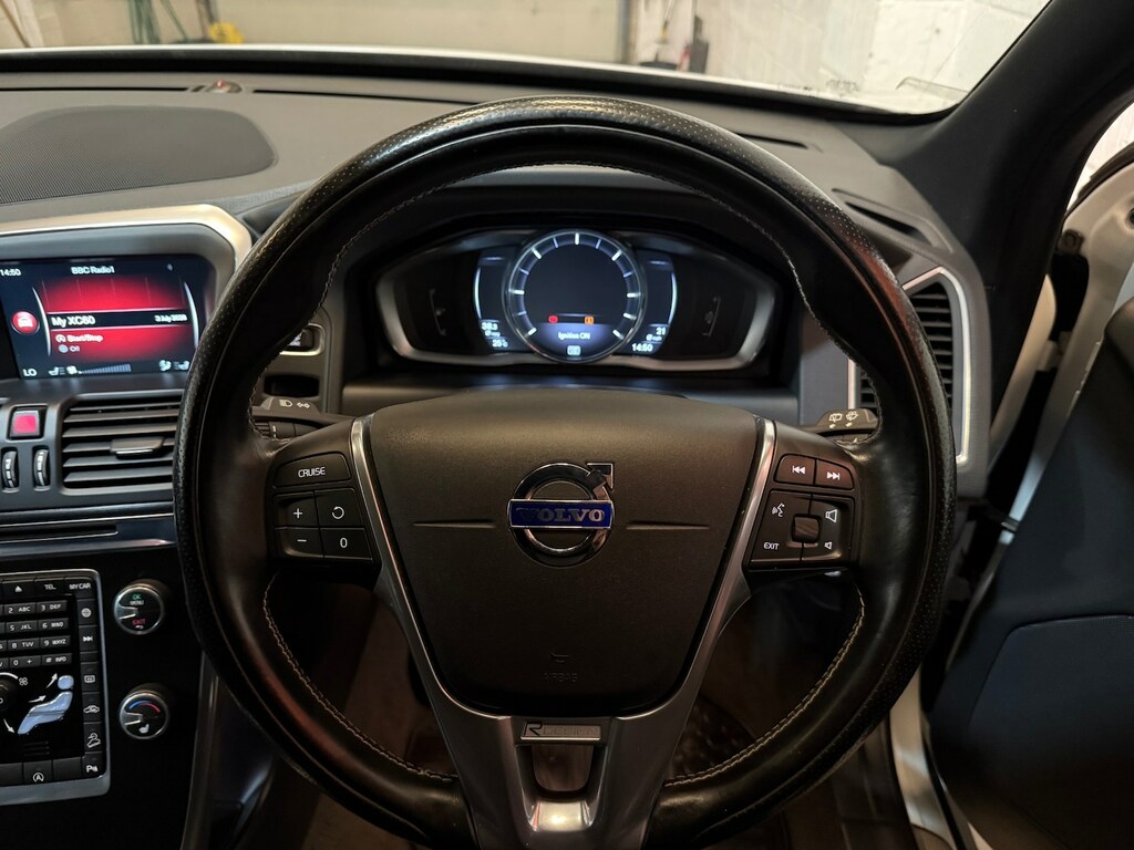 Volvo XC60 2.0 D4 R-design Lux Nav Geartronic Euro 6 Ss White #11