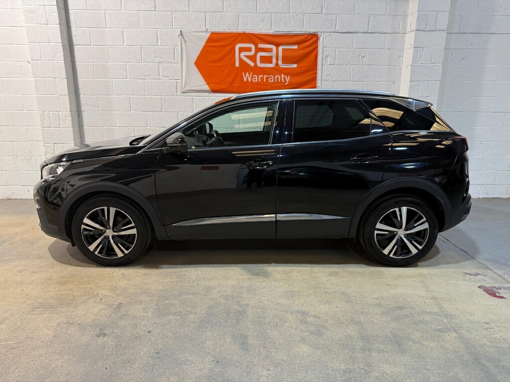 Peugeot 3008 1.2 Puretech Allure Black #2
