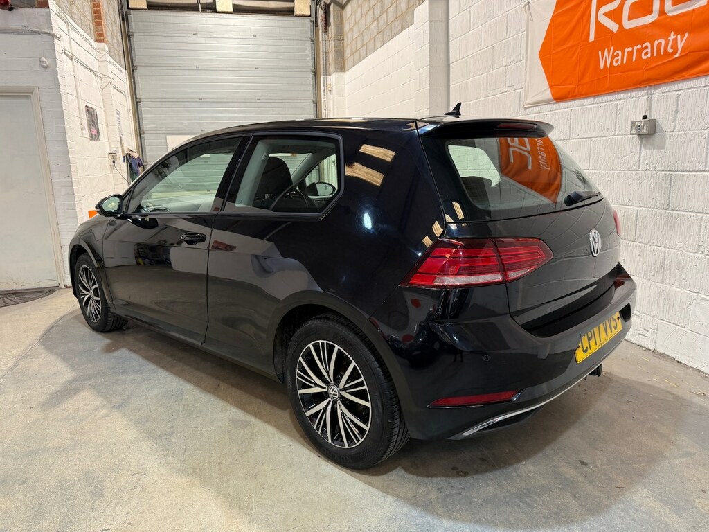 Volkswagen Golf 1.0 Tsi 110 Se Nav Black #3