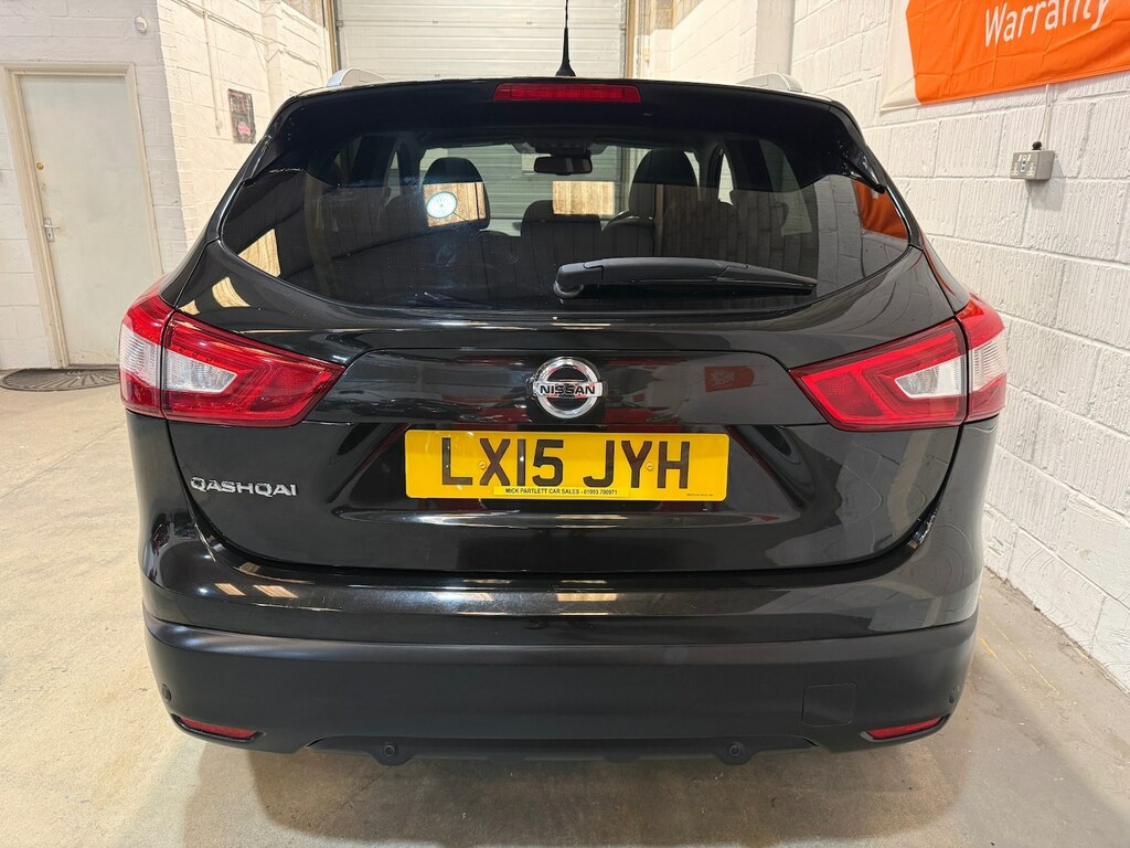 Nissan Qashqai 1.2 Dig-t Tekna Black #4