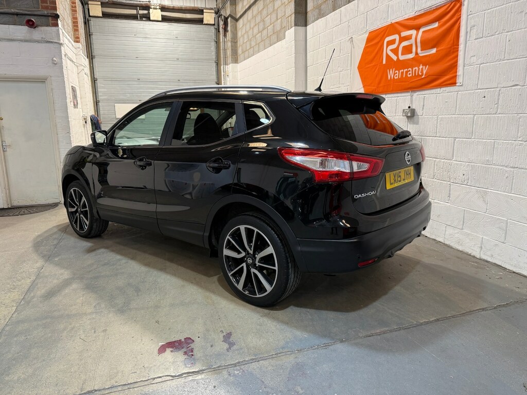 Nissan Qashqai 1.2 Dig-t Tekna Black #3