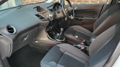 Ford Fiesta Titanium #2