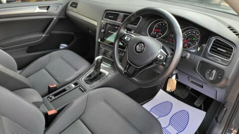 Volkswagen Golf Match Edition Tsi FL70ATU #2