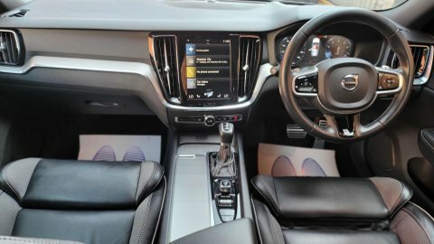 Volvo V60 T4 R-design Plus Grey #2