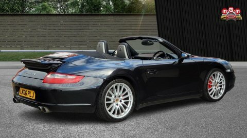 Porsche 911 Carrera 4 Tiptronic  #2