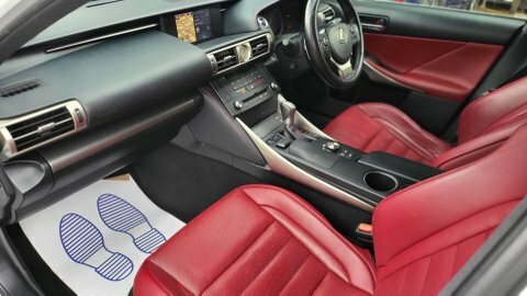 Lexus IS 300H F Sport White #2