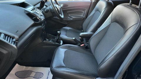 Ford Ecosport Titanium #2
