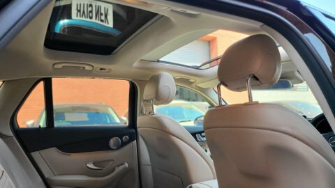 Mercedes-Benz GLC Class Glc 220 D #2