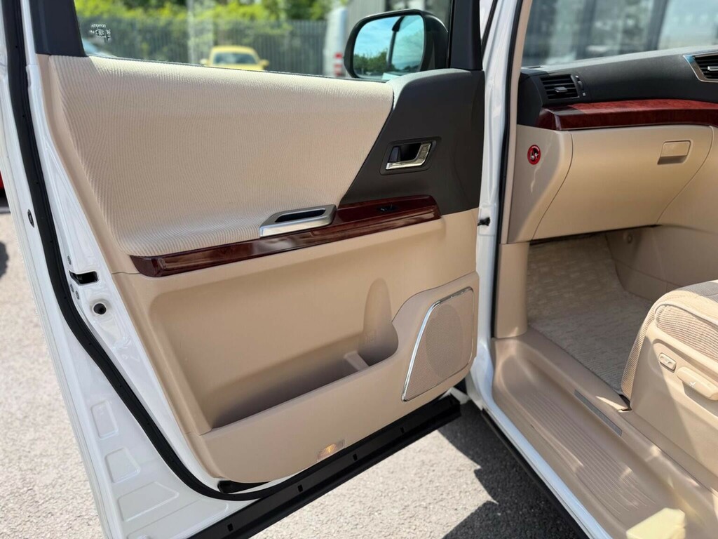 Toyota Alphard Welcab 3.5I 4Wd Deposit Taken White #67