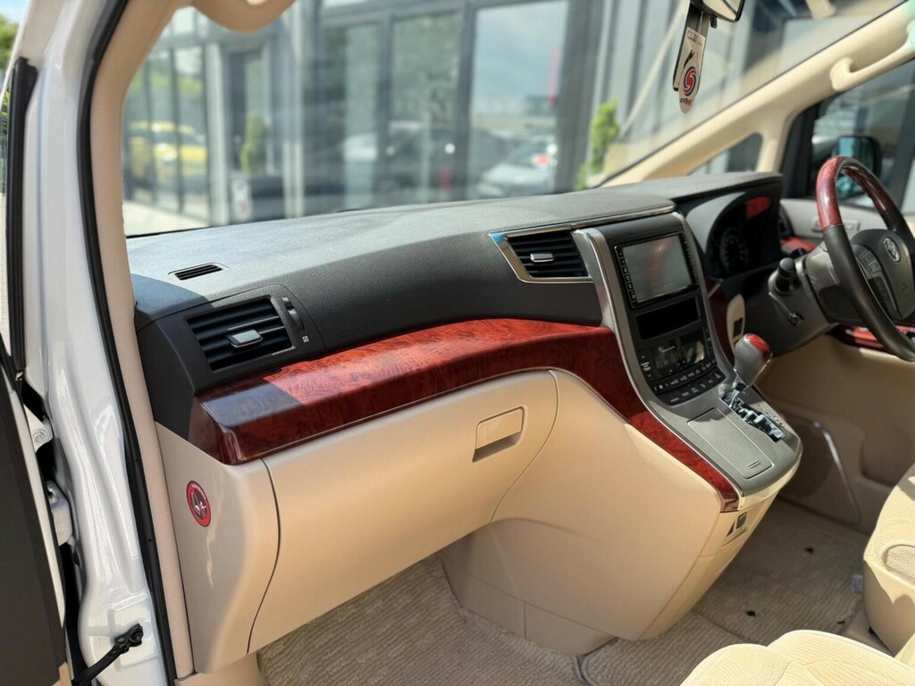 Toyota Alphard Welcab 3.5I 4Wd Deposit Taken White #40