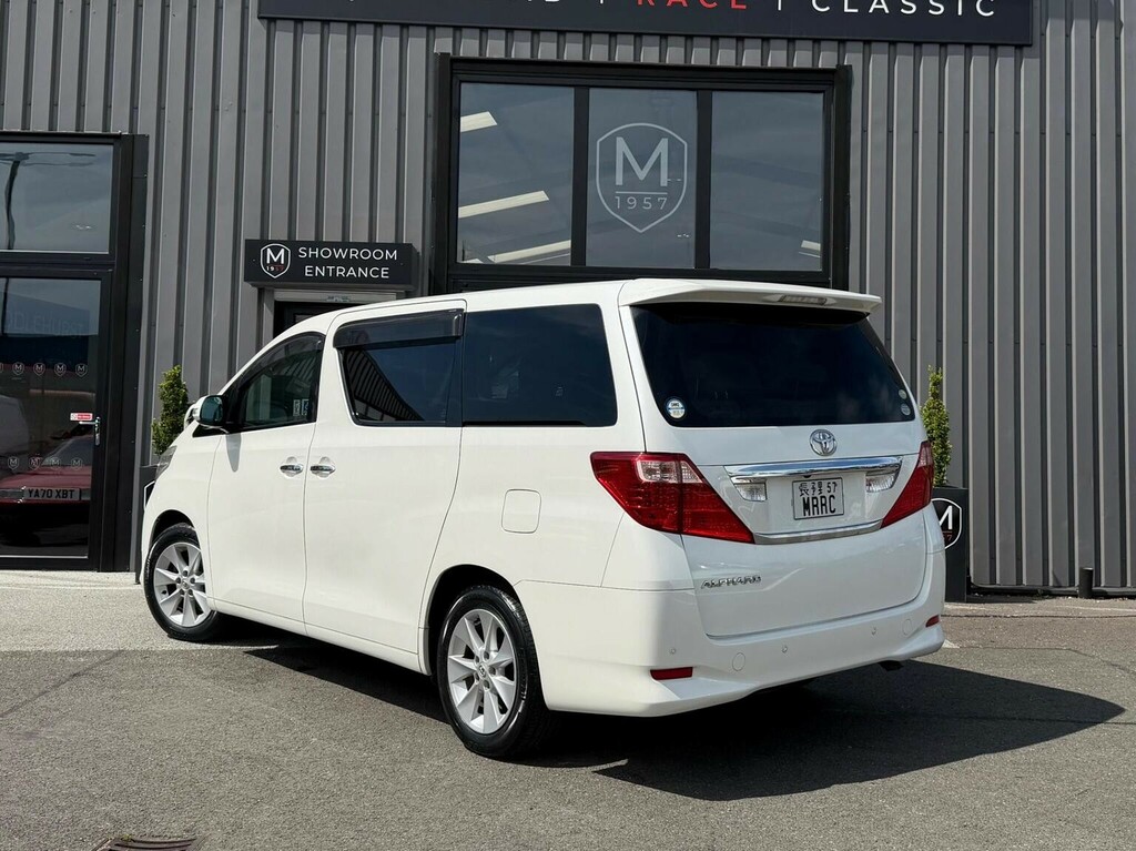Toyota Alphard 2.4 240G 7 Seater White #3