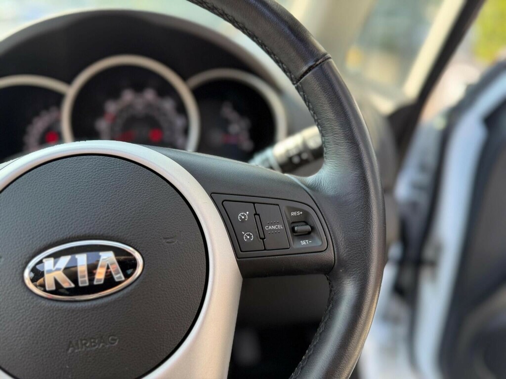 Kia Venga 3 Automatic Grey #73