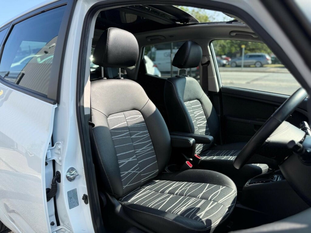 Kia Venga 3 Automatic Grey #8