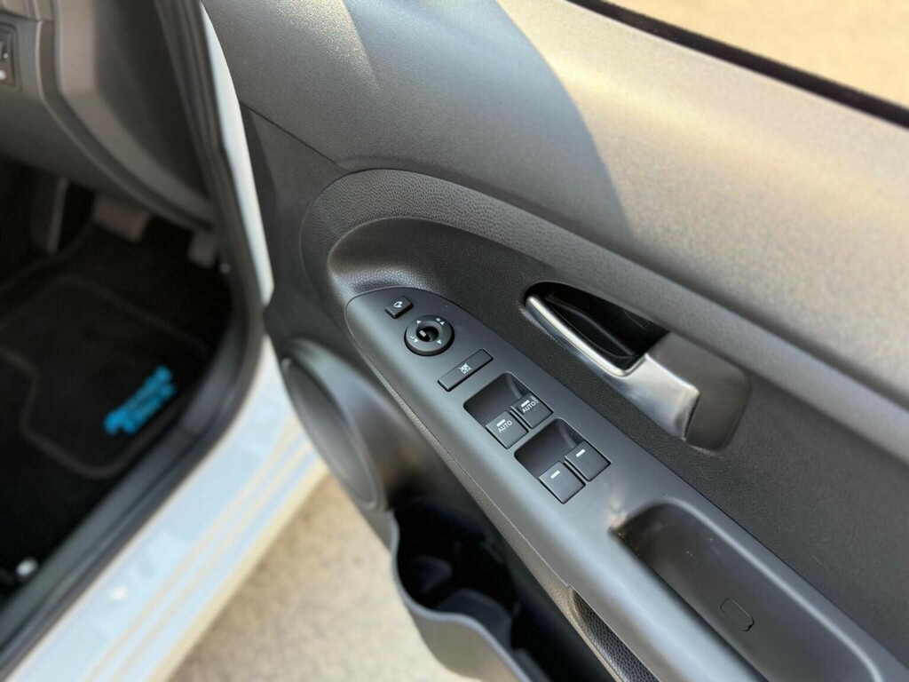 Kia Venga 3 Automatic Grey #39