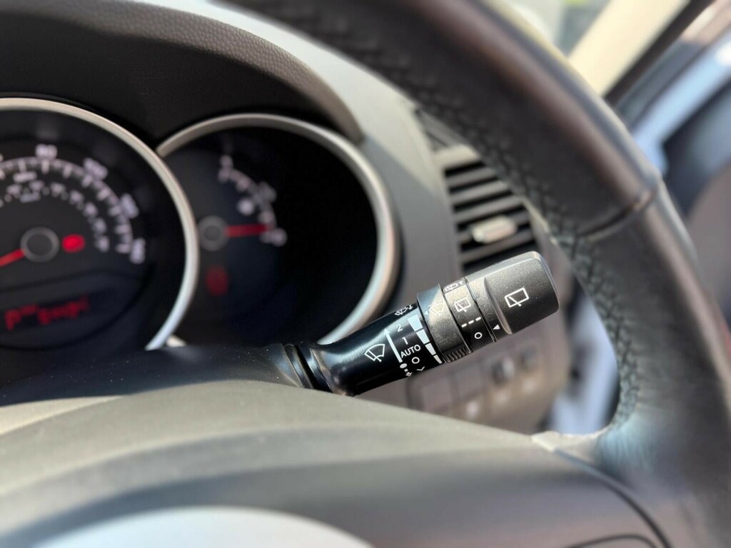 Kia Venga 3 Automatic Grey #75