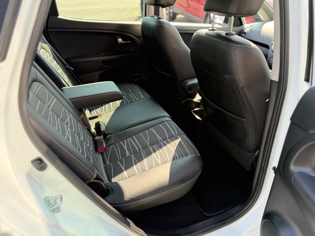Kia Venga 3 Automatic Grey #48