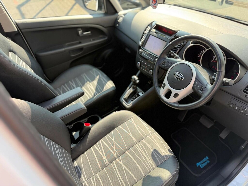 Kia Venga 3 Automatic Grey #37