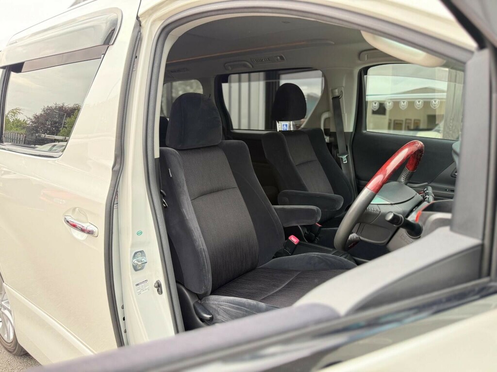 Toyota Vellfire 2.4Z 8 Seater White #4
