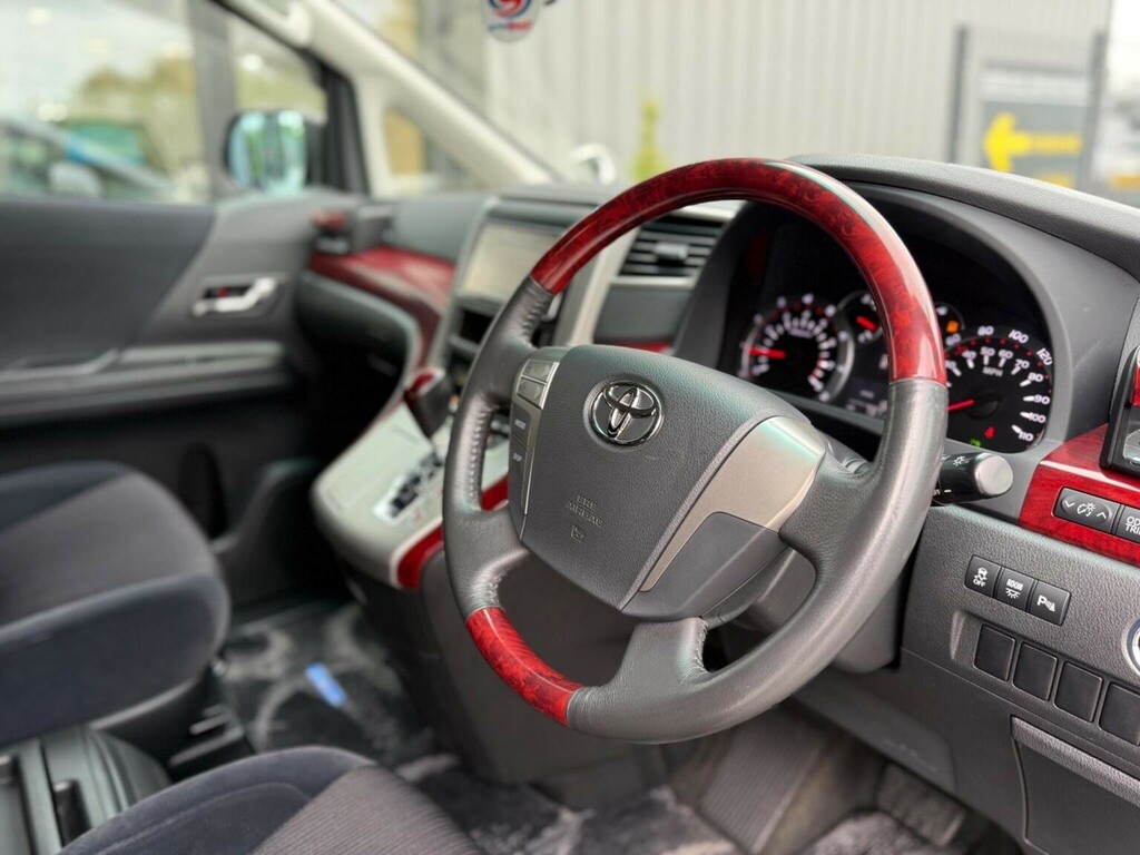 Toyota Vellfire 2.4Z 8 Seater White #6