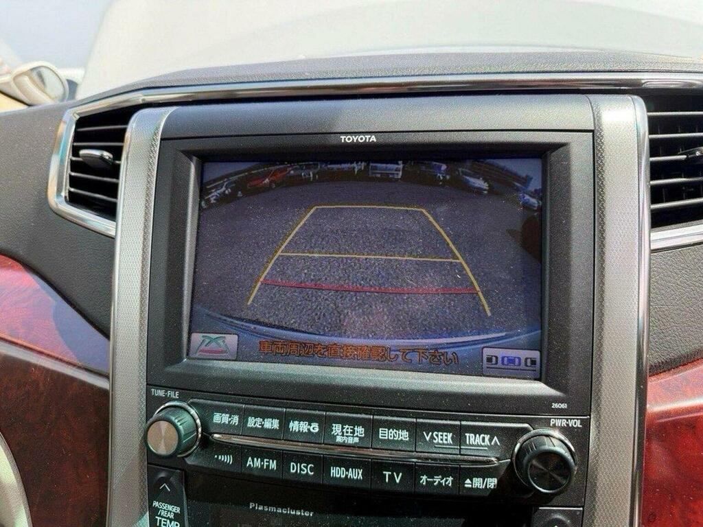 Toyota Alphard 240Z Platinum Edition 2.4 White #14