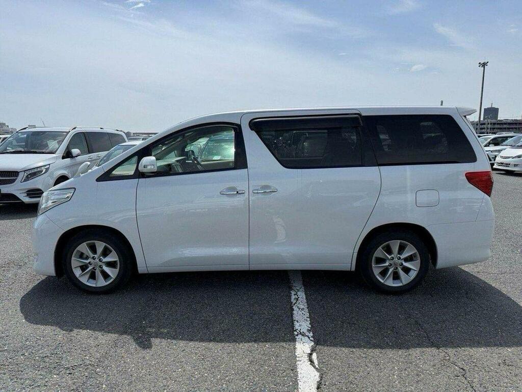 Toyota Alphard 240Z Platinum Edition 2.4 White #9