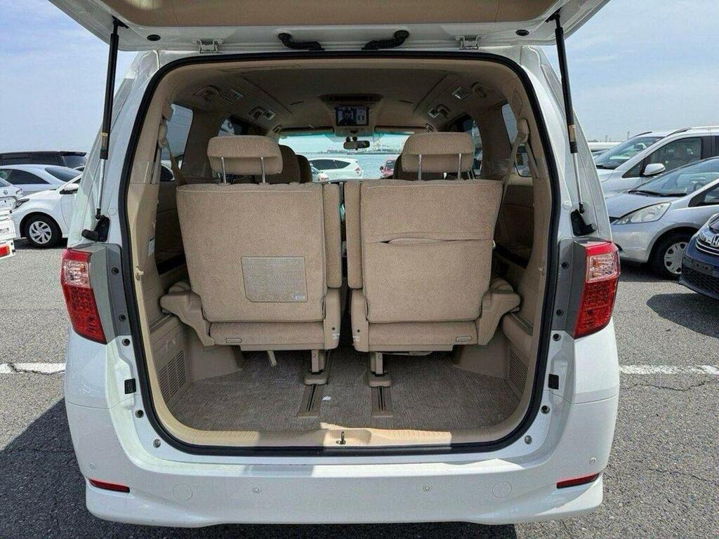 Toyota Alphard 2.4 240G 7 Seater White #6