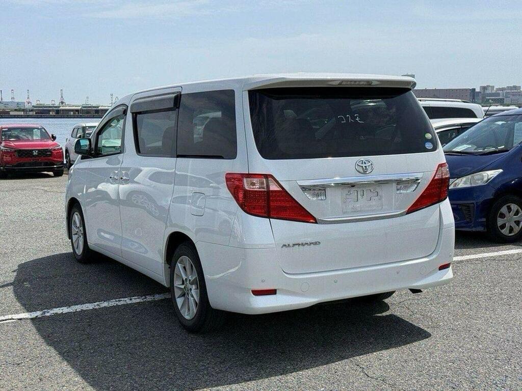 Toyota Alphard 2.4 240G 7 Seater White #3