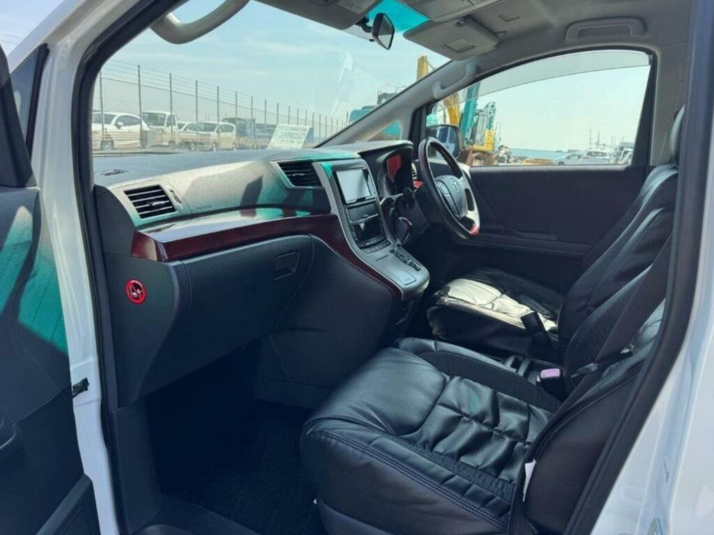 Toyota Vellfire 2.4Z 7 Seater White #2