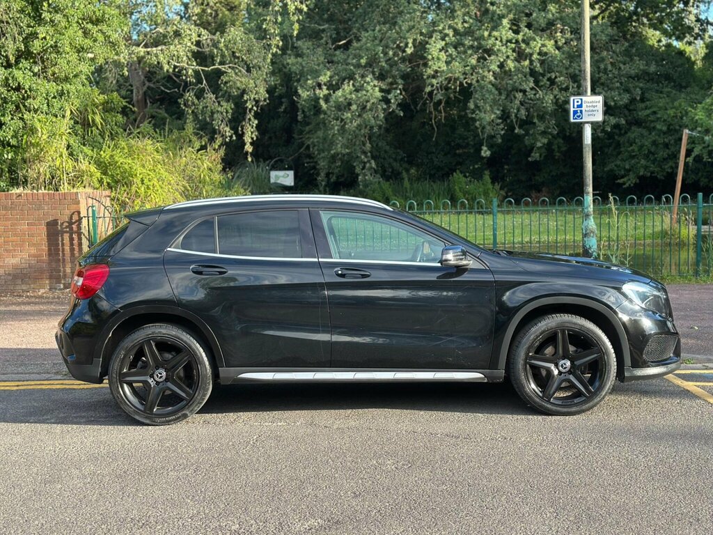 Mercedes-Benz GLA Class 2.1 Gla200d Amg Line Euro 6 Ss Black #3