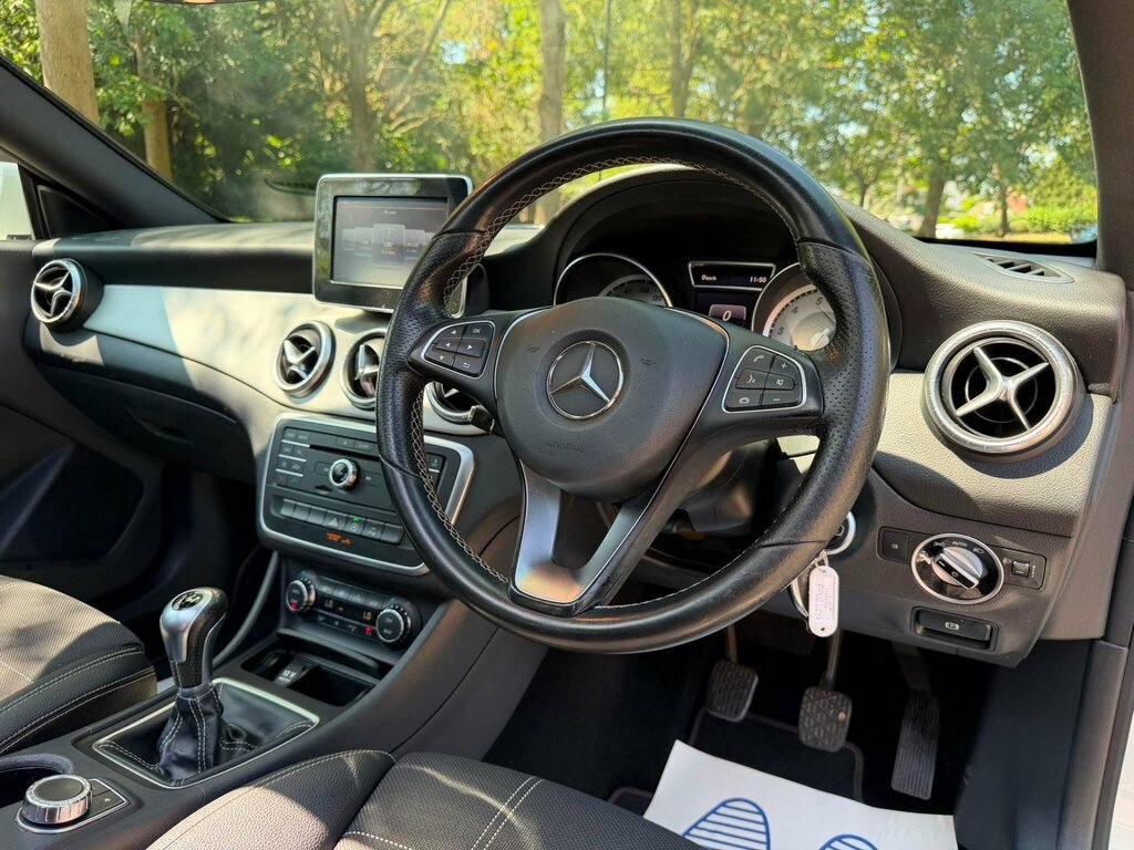 Mercedes-Benz CLA Class 1.6 Cla180 Sport Shooting Brake White #5