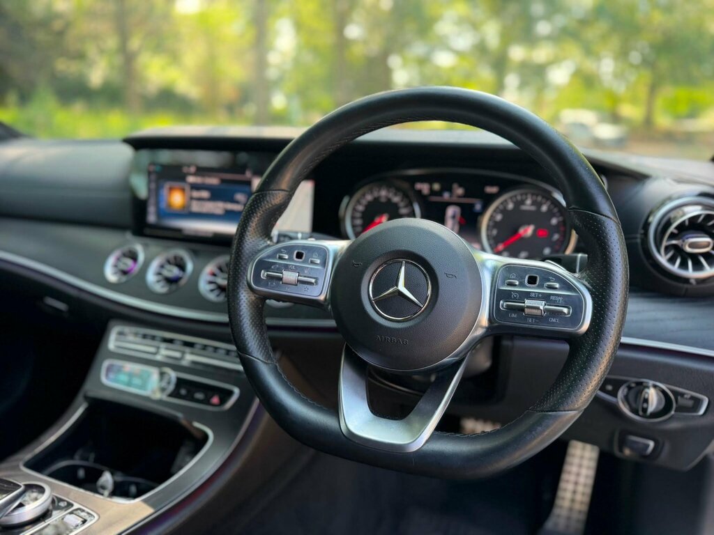 Mercedes-Benz E Class 2.0 E300 Amg Line G-tronic Euro 6 Ss CV68VFJ White #2