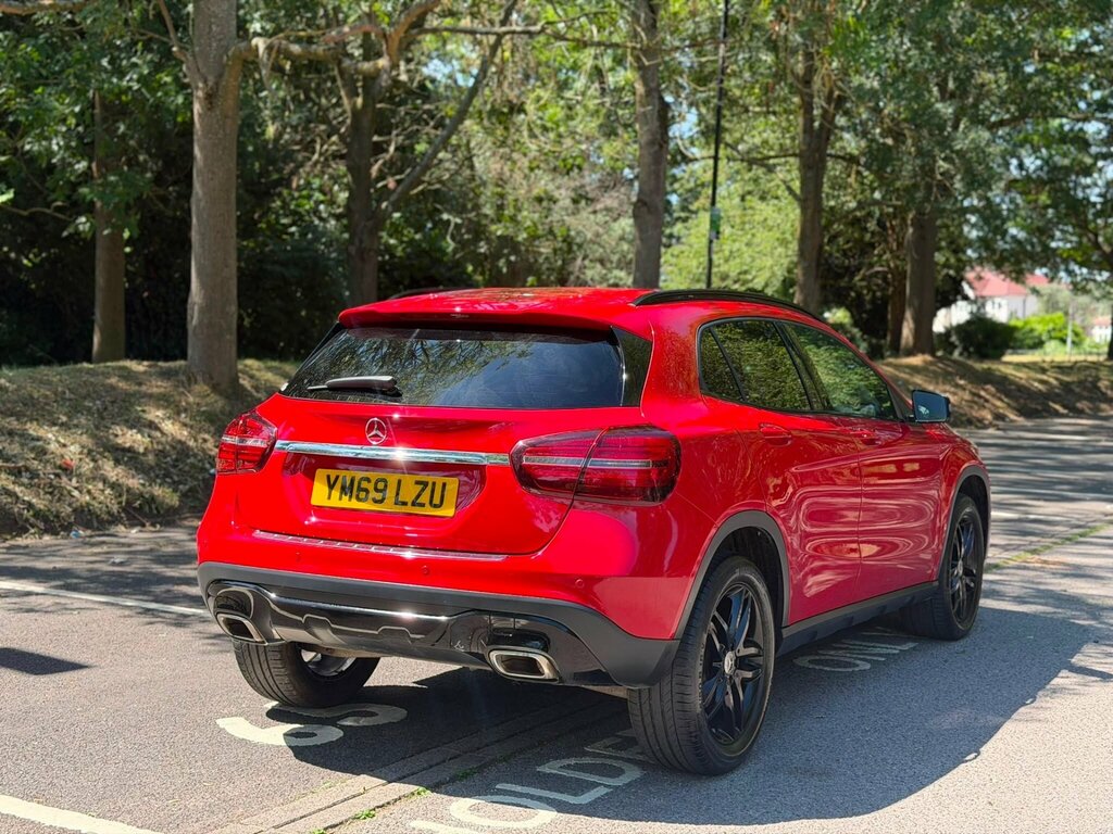 Mercedes-Benz GLA Class 1.6 Gla180 Urban Edition 7G-dct Euro 6 Ss Red #4